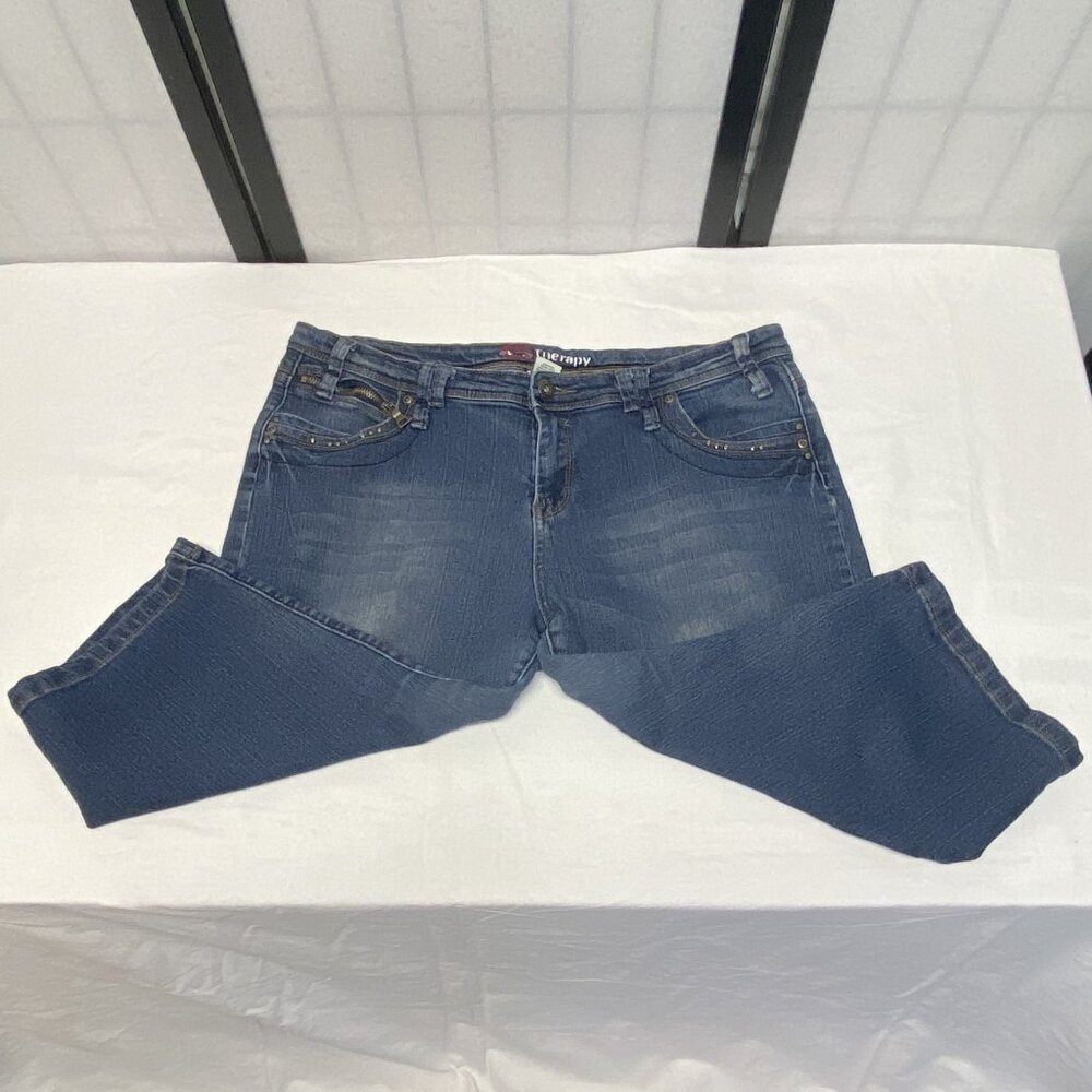 Kiss Therapy Embellished Zip Pocket Faded Capri Crop Denim Jeans Medium Wash 16 - Picture 9 of 14